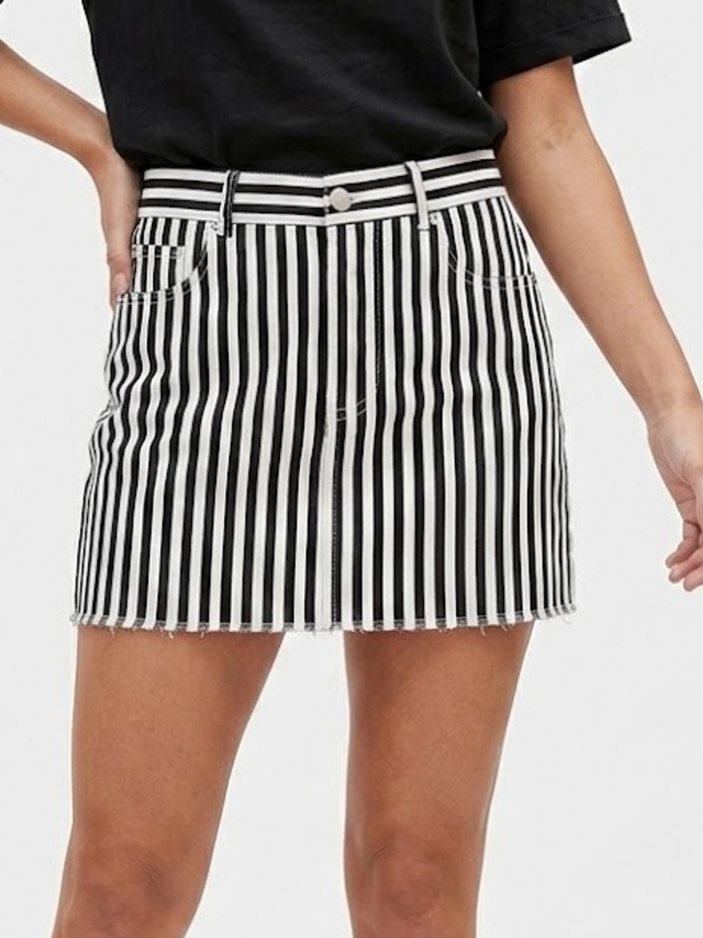 Olivaceous - Black & White Striped Boho Festival Mini Skirt - Size Medium